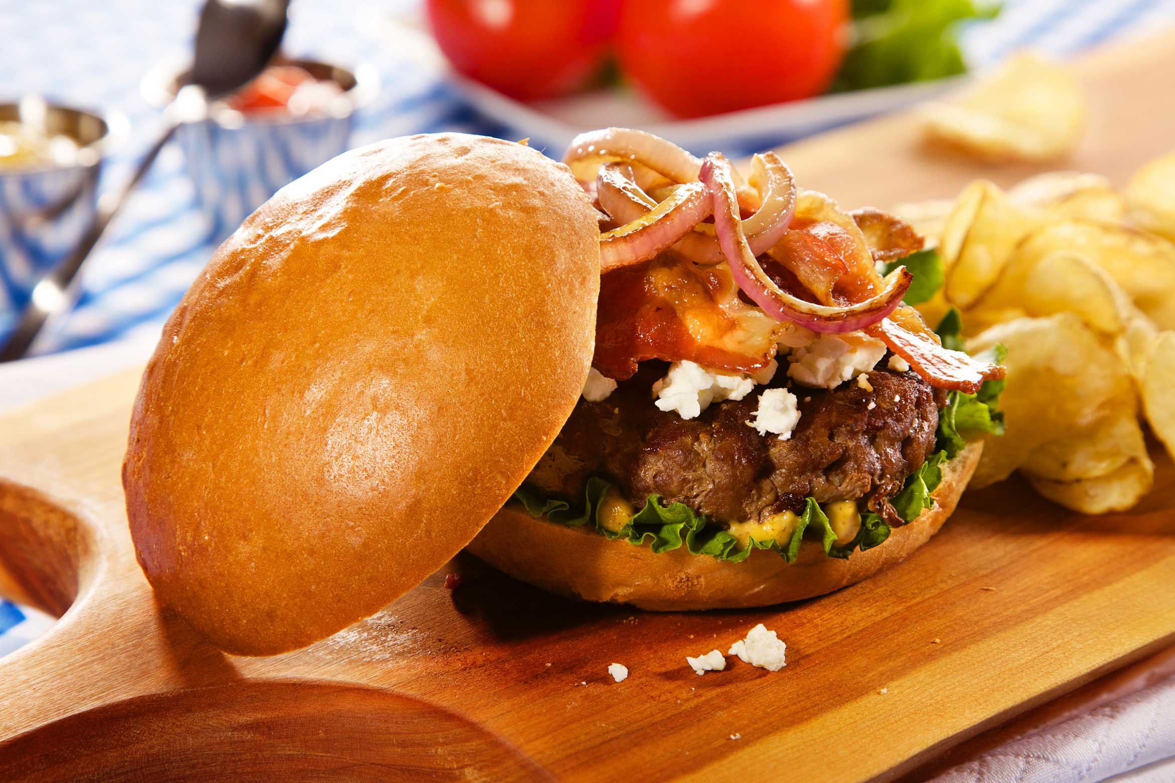 92426-Brioche-Bun-Gourmet-Hamburger-beauty-retouched-sRGB-2340px